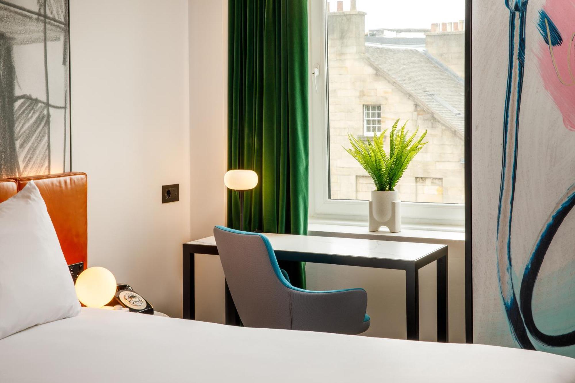 Отель Ibis Styles St Andrew Square Эдинбург
